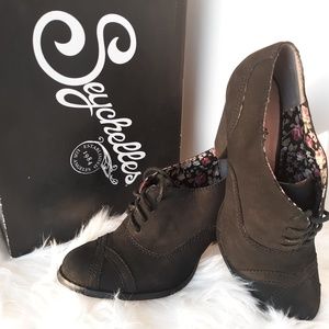 Seychelles Black Suede Ankle Booties